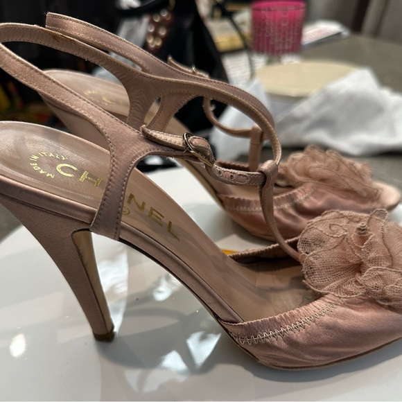 Chanel shoes - Picture 13 of 14